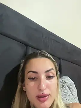 hotskinny1 online show from March 20, 2025, 11:34 pm