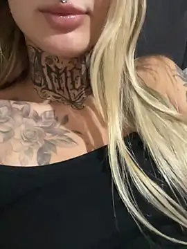 hotskinny1 online show from March 23, 2025, 1:09 am