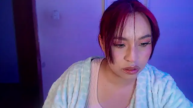 annie3 online show from December 22, 2024, 1:45 am