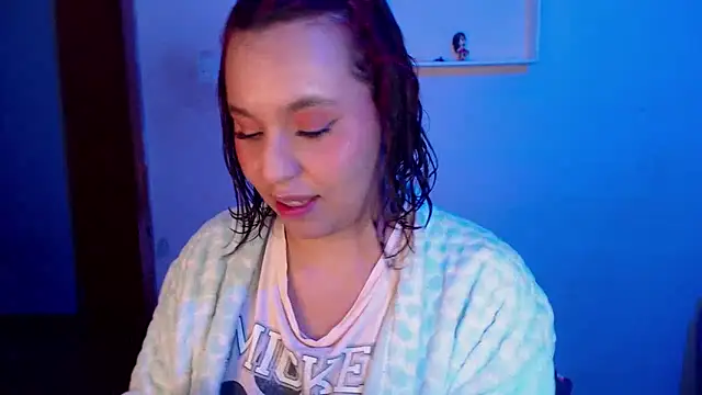 annie3 online show from January 7, 2025, 4:39 am