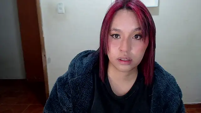 annie3 online show from January 13, 2025, 2:50 am