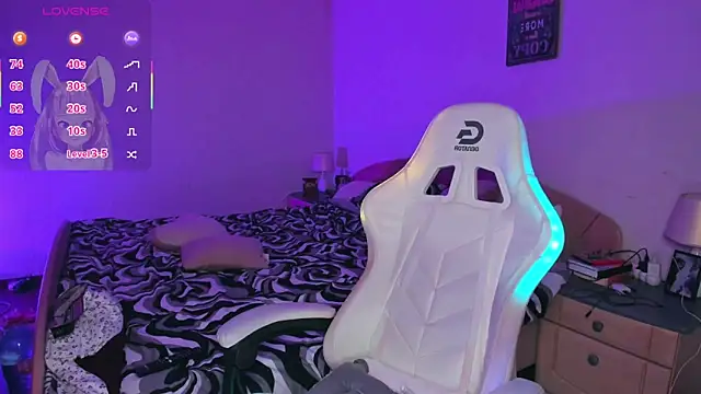 Snapshot of AdellaLoveX chatting on March 2, 2026, 6:14 am AdellaLoveX online show from March 2, 2026, 6:14 am