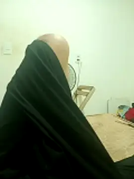 alexandre12115 online show from April 20, 2026, 2:09 pm