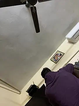 Zzz38io online show from December 17, 2024, 12:00 pm