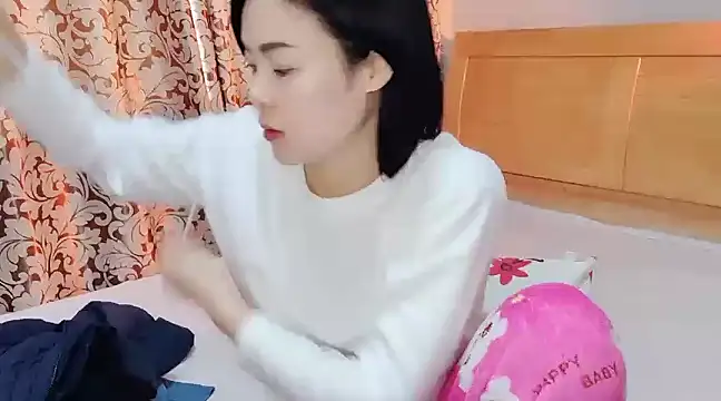 Linda-LL online show from February 19, 2025, 6:00 am