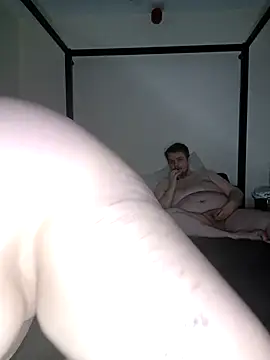 kira 132 online show from April 1, 2026, 11:46 pm