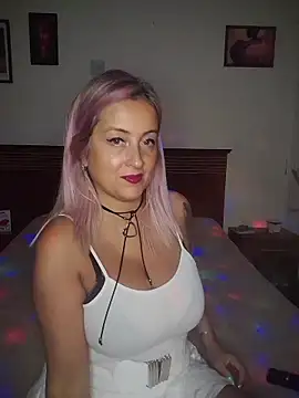 DesireSatler online show from January 11, 2026, 11:10 pm