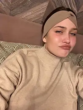 KikiWatson online show from January 23, 2025, 11:26 am