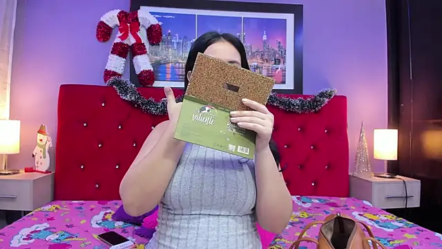 AbbyJonhs online show from December 12, 2024, 12:44 pm