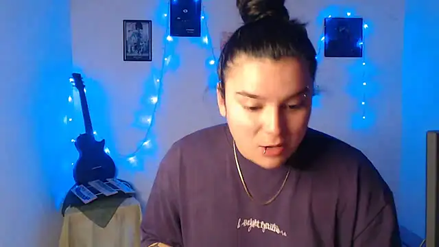 Nika 1  online show from September 20, 2025, 6:53 pm