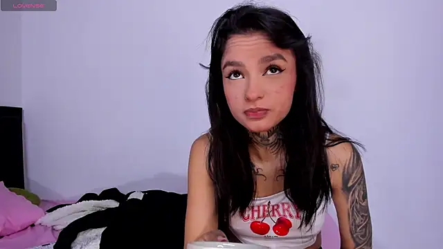 medussa13  online show from January 25, 2025, 12:16 pm