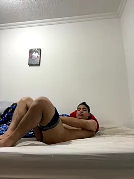 stiven-p23 online show from October 22, 2025, 3:18 am