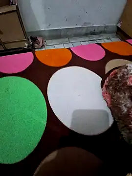 menakshiiikaur online show from December 4, 2024, 2:04 pm