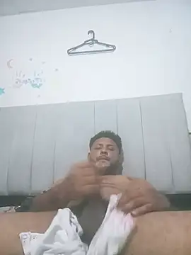 Snapshot of bigcockxxxwil chatting on July 11, 2026, 4:48 am bigcockxxxwil online show from July 11, 2026, 4:48 am