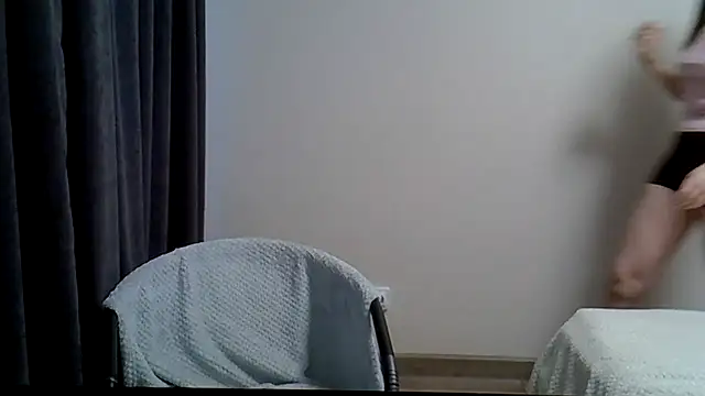 Snapshot of jainesummer chatting on December 10, 2024, 9:44 am jainesummer online show from December 10, 2024, 9:44 am