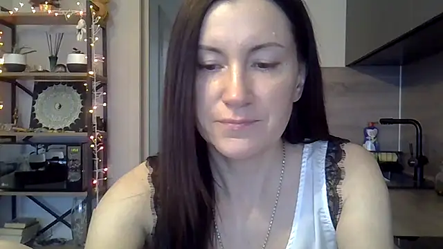 Snapshot of jainesummer chatting on December 24, 2024, 10:55 am jainesummer online show from December 24, 2024, 10:55 am