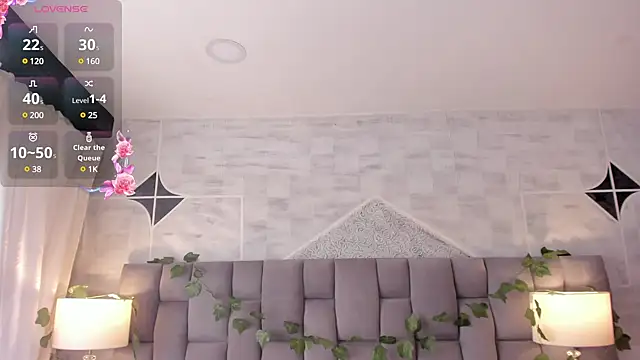 HannaRhodes online show from January 24, 2025, 4:39 pm