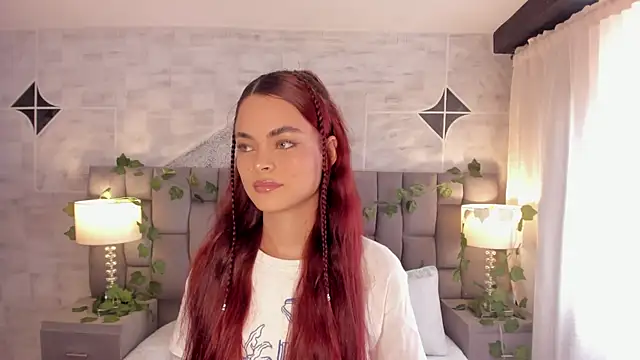 HannaRhodes online show from January 25, 2025, 3:41 pm