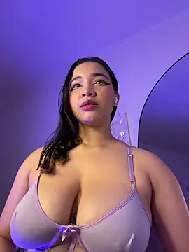 MadelineBenet online show from February 7, 2026, 2:59 am