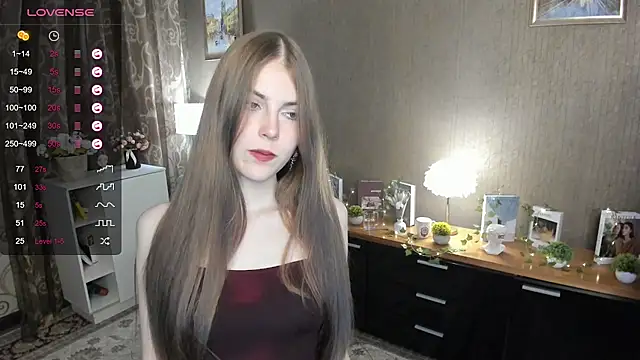 DarleneHatt online show from February 12, 2025, 12:05 am