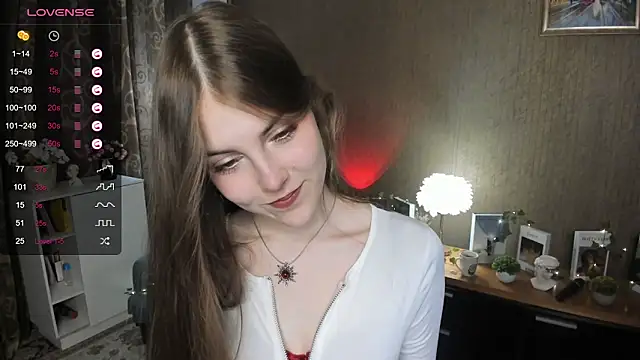 DarleneHatt online show from March 10, 2025, 9:18 pm