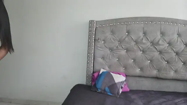 Nesuko kamado  online show from October 30, 2025, 4:52 pm