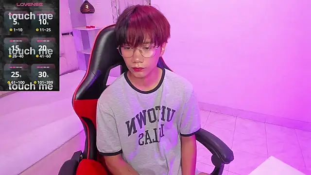 Eriol  online show from October 24, 2025, 11:50 am