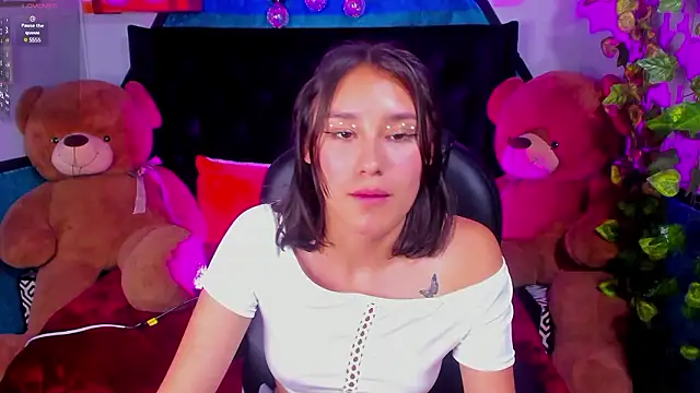 Snapshot of _Sophie__miller chatting on December 2, 2024, 11:51 pm Sophie miller online show from December 2, 2024, 11:51 pm