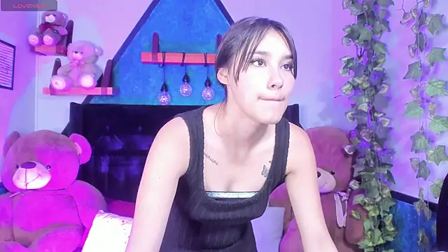 Snapshot of _Sophie__miller chatting on January 23, 2025, 8:13 pm Sophie miller online show from January 23, 2025, 8:13 pm