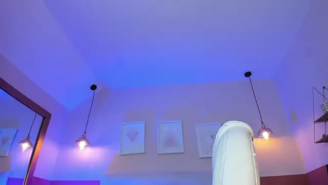  Sophie  miller online show from March 26, 2026, 8:25 pm