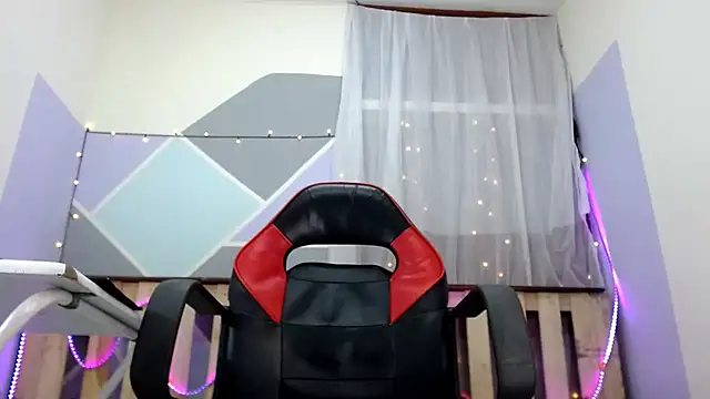 Snapshot of Michellcockxxx chatting on February 1, 2025, 9:00 am Michellcockxxx online show from February 1, 2025, 9:00 am