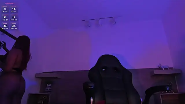 NyxShadow   online show from March 12, 2025, 4:08 am