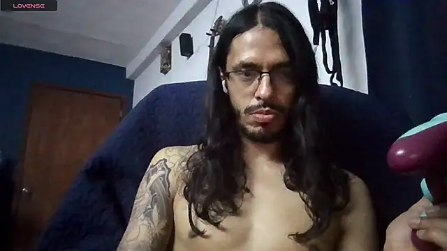 Snapshot of Donstark6669 chatting on February 7, 2025, 11:01 am Donstark6669 online show from February 7, 2025, 11:01 am