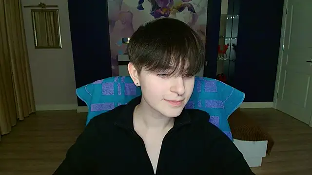 EmiliaYours online show from January 20, 2025, 4:34 pm