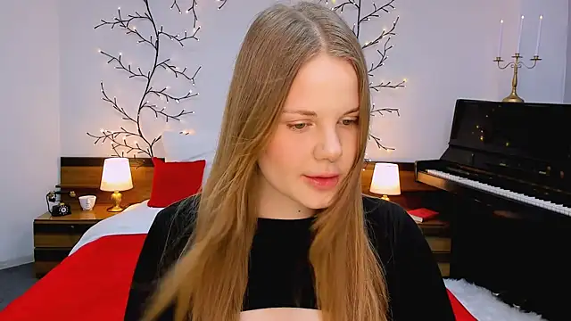 holy kitty online show from January 30, 2025, 6:13 am