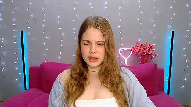 holy kitty online show from February 26, 2025, 9:32 am