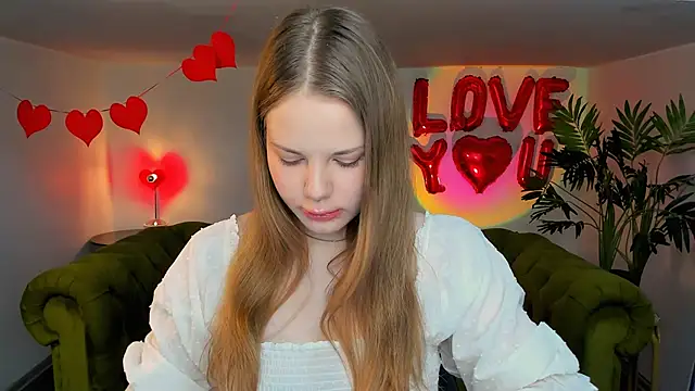 holy kitty online show from March 11, 2025, 6:10 am