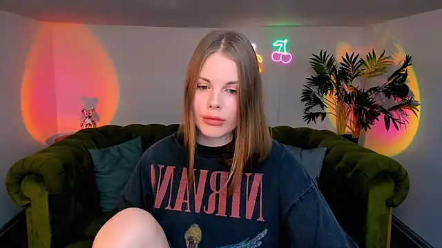 holy kitty online show from September 19, 2025, 9:11 am