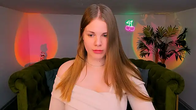 holy kitty online show from October 8, 2025, 6:11 am