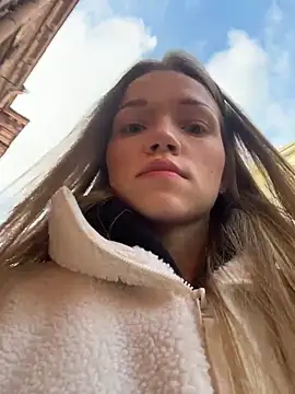 KitteCat online show from October 27, 2025, 9:35 am