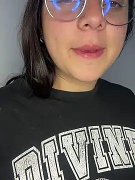 Cassie-millers online show from December 10, 2024, 4:27 pm