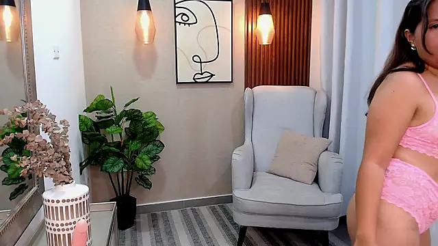 Sharlotte Milk online show from January 27, 2025, 10:49 am