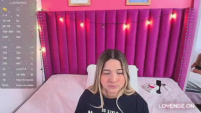 collegepawglovedaddy online show from December 31, 2024, 5:51 pm