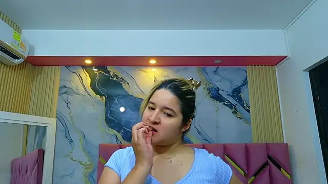 Snapshot of collegepawglovedaddy chatting on June 19, 2026, 7:50 pm collegepawglovedaddy online show from June 19, 2026, 7:50 pm