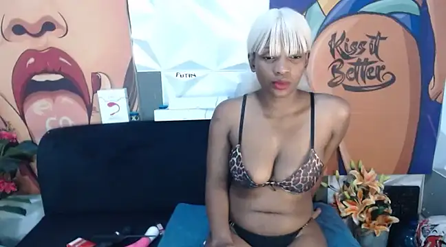 Snapshot of Ebonypreciousx chatting on December 14, 2024, 3:07 am Ebonypreciousx online show from December 14, 2024, 3:07 am