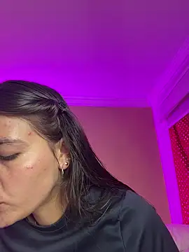 aurora divine online show from February 7, 2026, 1:48 pm