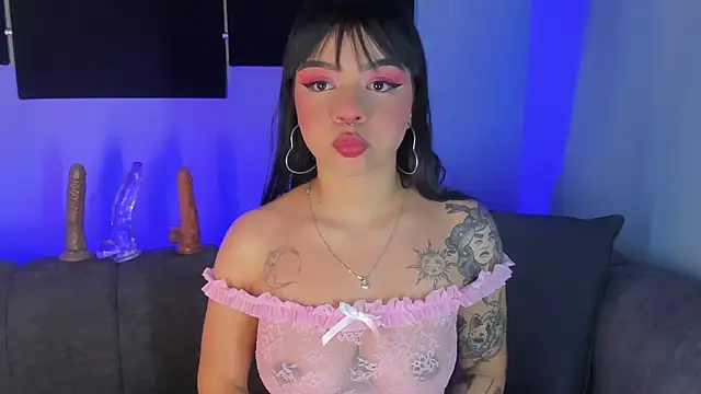 maddy walker online show from December 11, 2024, 8:18 pm