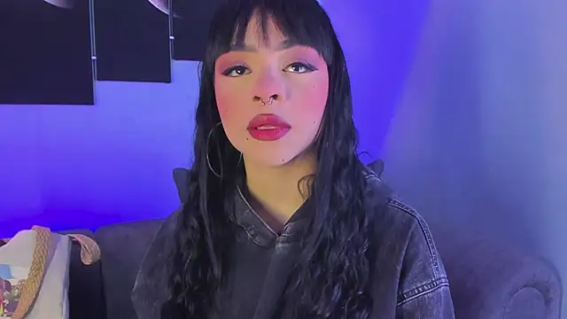 maddy walker online show from March 1, 2025, 7:59 pm