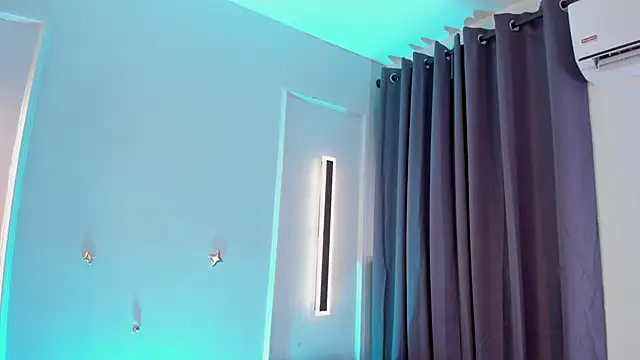 maddy walker online show from September 16, 2025, 8:43 pm