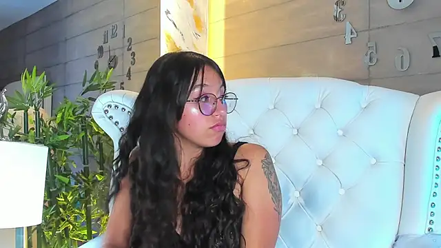 MadyJackson online show from February 28, 2025, 7:56 pm